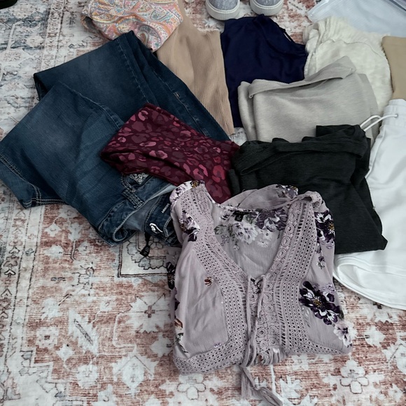 Reseller box # 3. - Picture 2 of 4